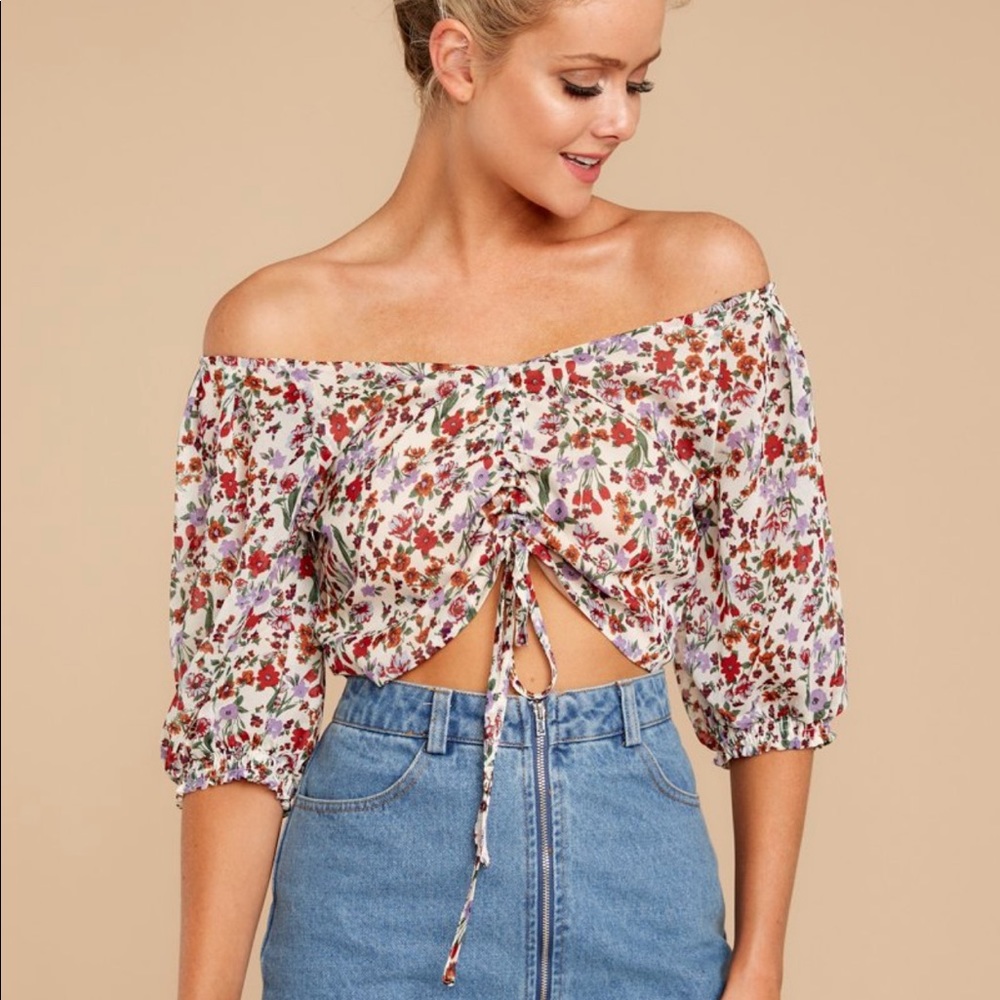 Downtown Girl Crop Top - Floral 🌸